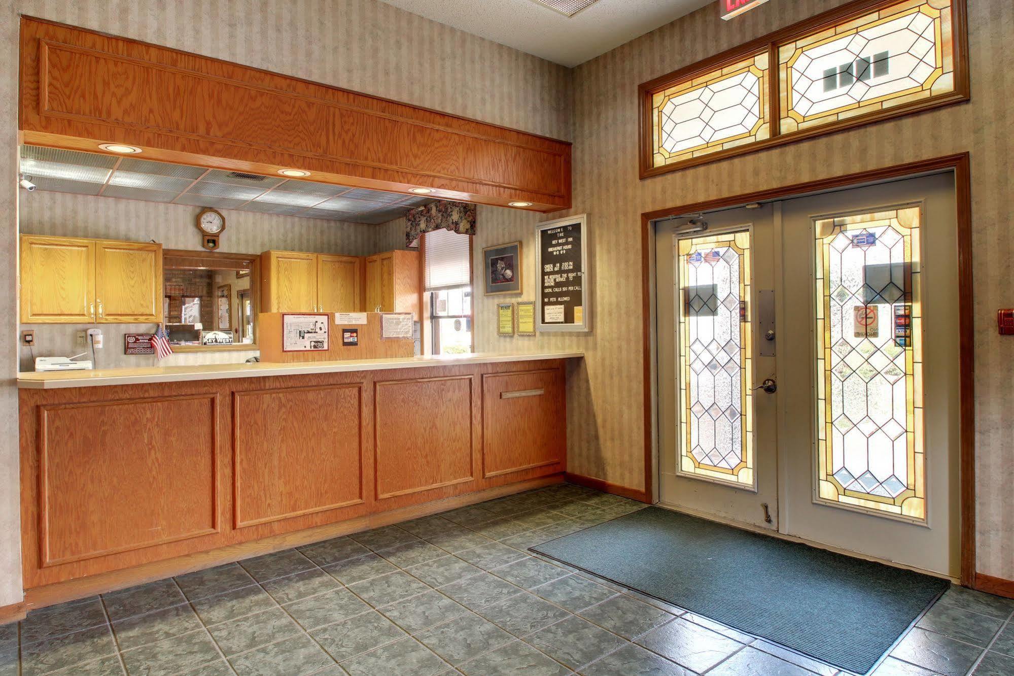 Hotel Del Sol - Pensacola Ferry Pass Exteriér fotografie